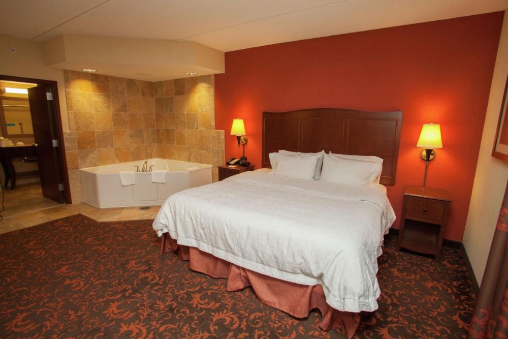 Room image 3