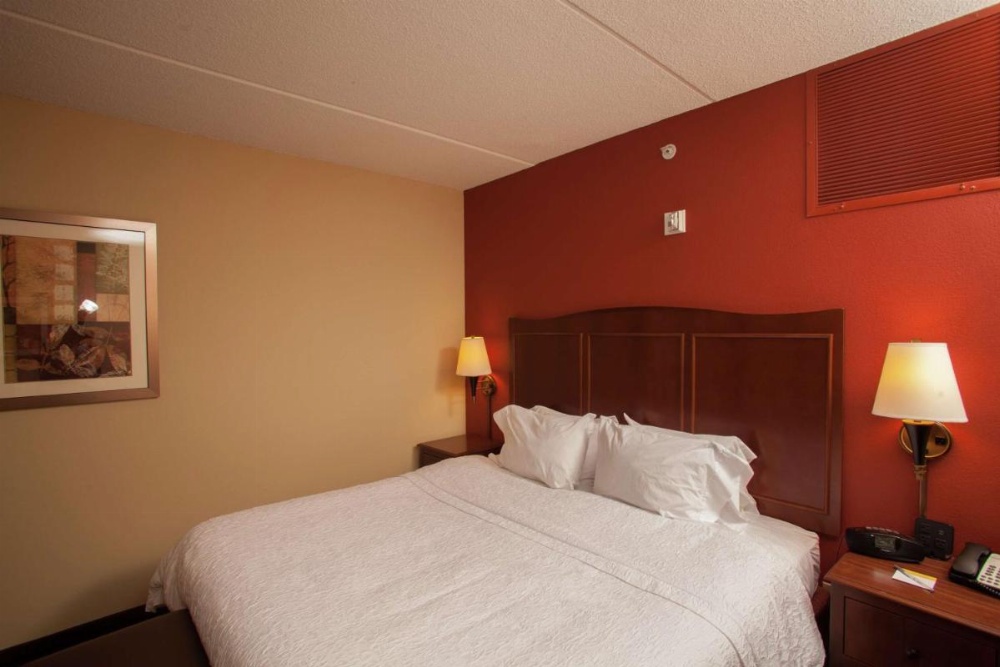 Room image 4