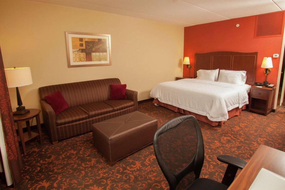 Executive King Room with Sofa Bed - Non-Smoking