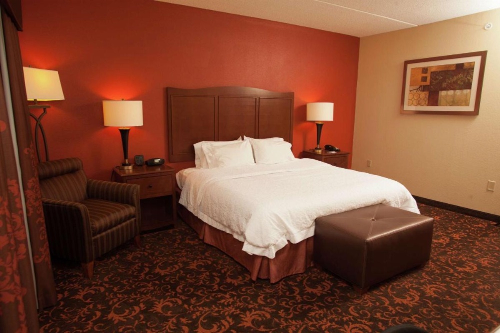 Room image 3
