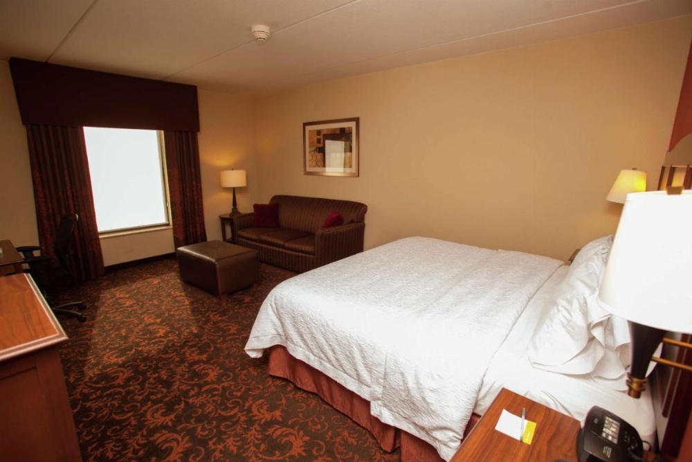 Room image 3